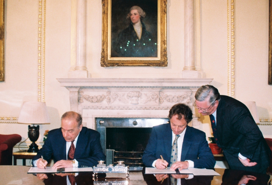 Xalqa bağışlanmış ömürdən anlar: 1998-ci ilin iyulu