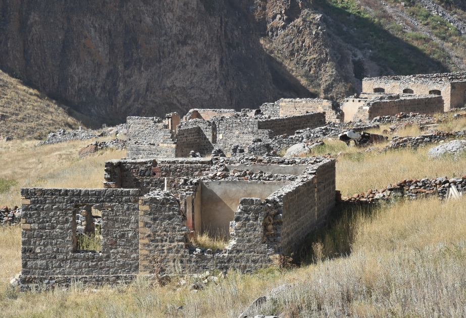 Kəlbəcər rayonunun Çıraq kəndi  FOTO