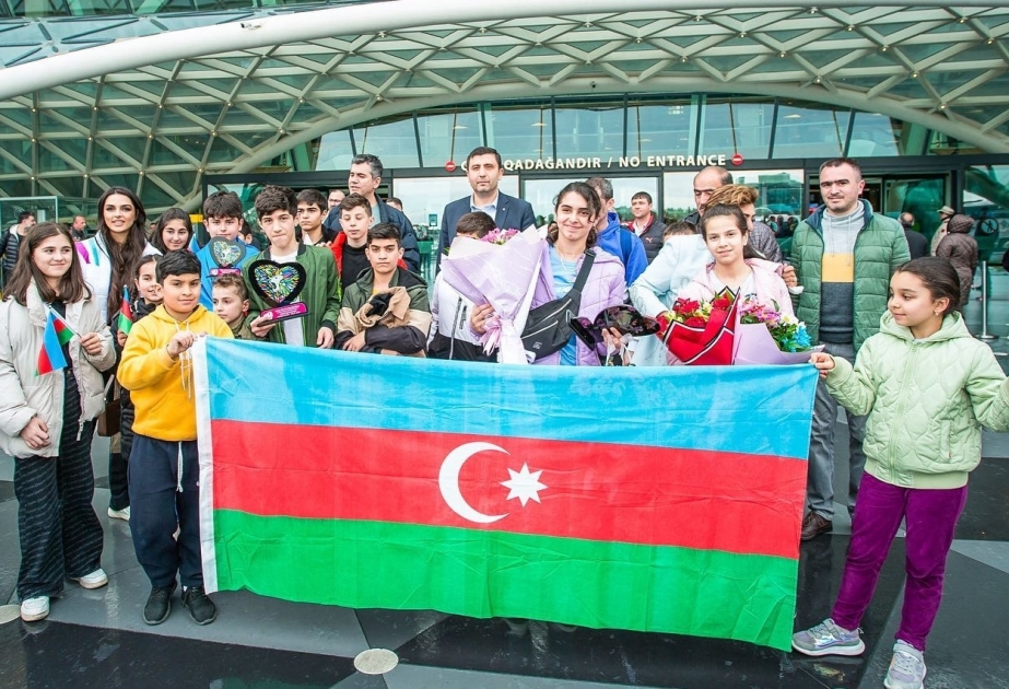 Yeniyetmə badmintonçularımız İsraildən 5 medalla qayıdıblar