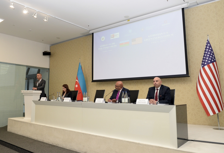 Bakú acoge el Foro de “Energía Verde”
