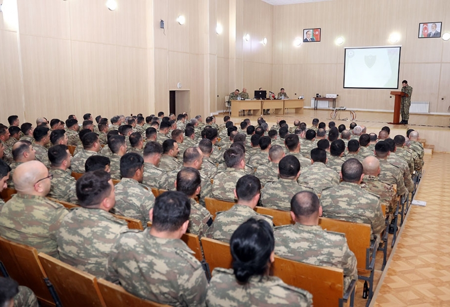 Hərbi hissələrdə birinci rübün nəticələrinə dair yekun iclas keçirilib