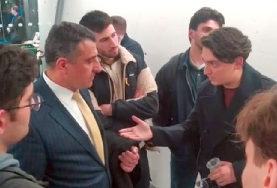 Armenian ambassador faces strong opposition of Azerbaijani students in London