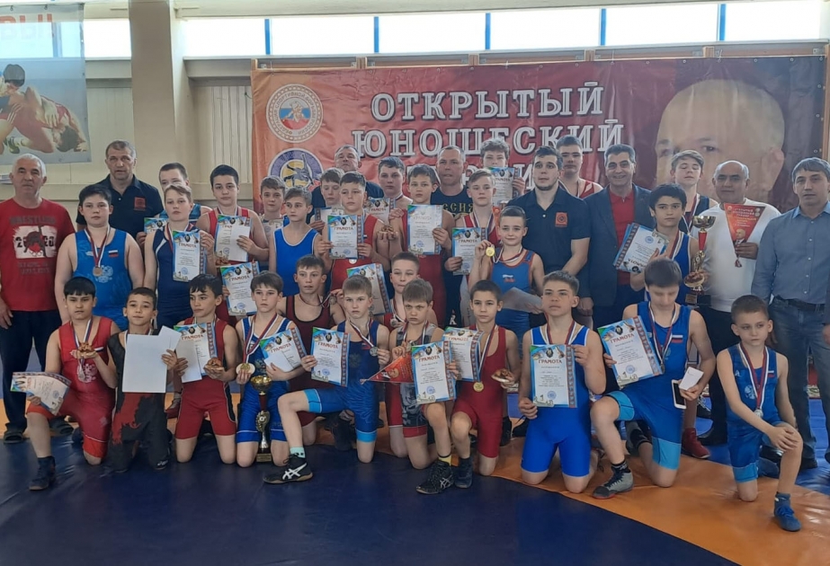 В Хабаровске прошел турнир по греко-римской борьбе памяти Тельмана Мамедова