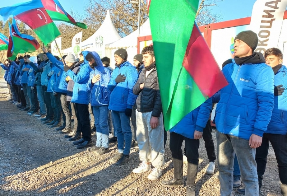 114-cü gün: Təbii sərvətlərimizin qanunsuz istismarına qarşı dinc aksiya davam edir