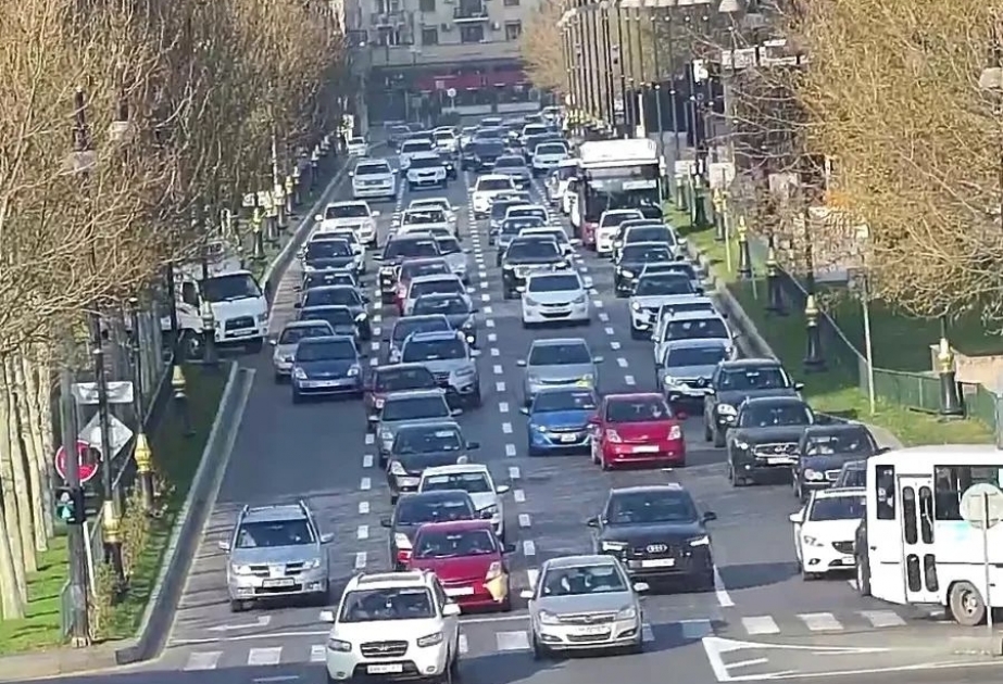Bakıda hazırda sıxlıq müşahidə edilən yollar