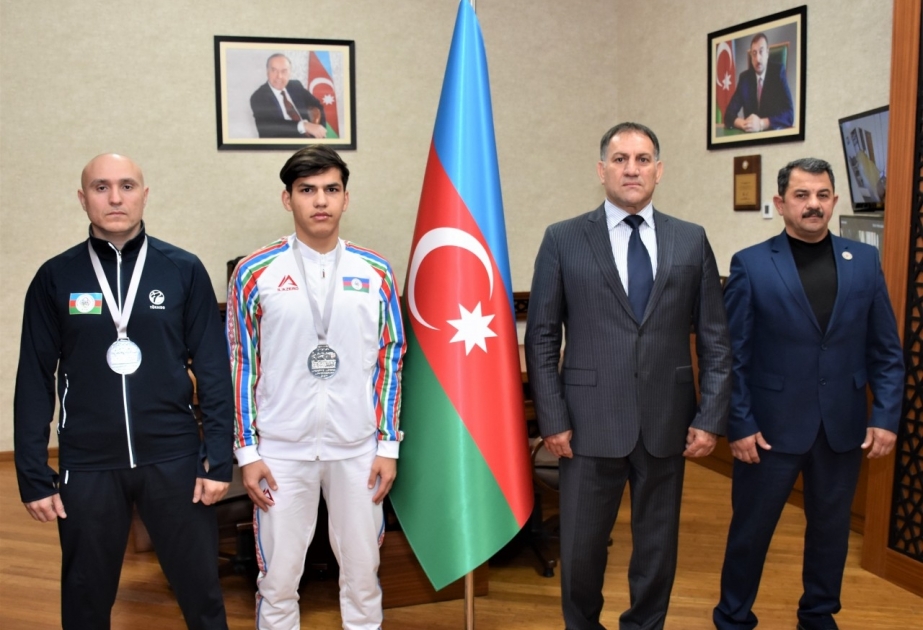 FHN-in İdman-sağlamlıq klubunda çempionatlarda uğur qazanmış idmançılarla görüş olub