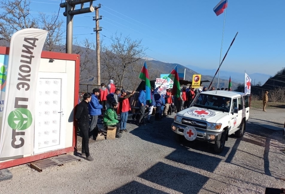 9辆红十字国际委员会车辆顺利通过环保抗议活动地点