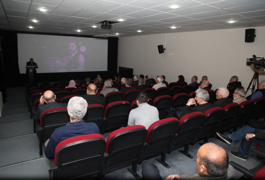 Dövlət Film Fondunda Əməkdar mədəniyyət işçisi Pərviz Quliyevin fotosərgisi açılıb