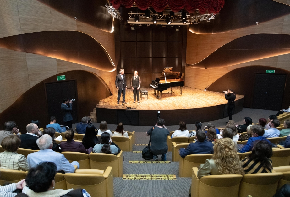 Beynəlxalq Muğam Mərkəzində klassik musiqi konserti olub
