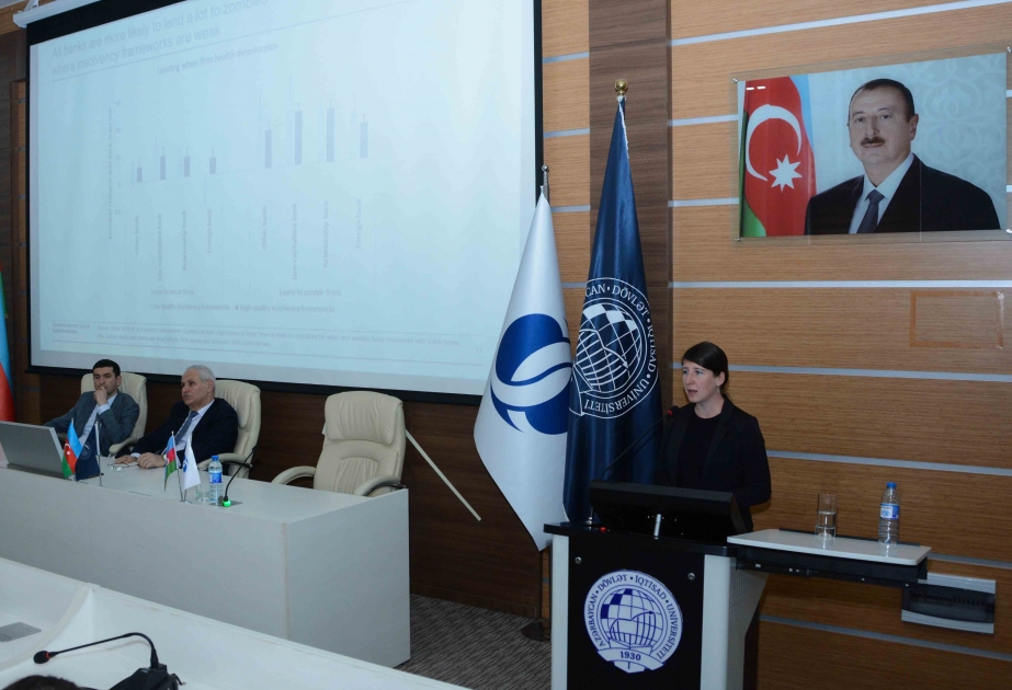 Avropa Yenidənqurma və İnkişaf Bankı UNEC-də təqdimat edib