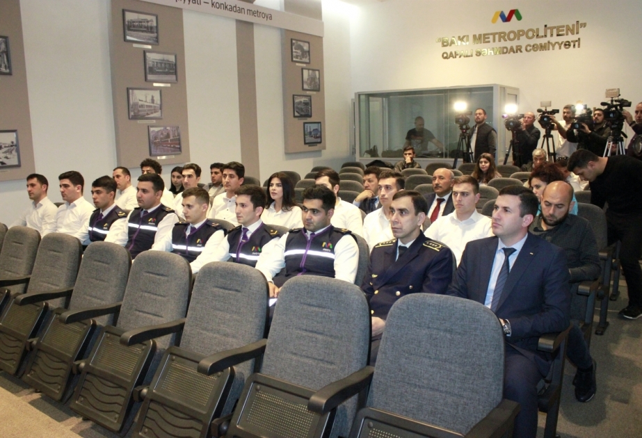 On iki gənc maşinist işə başlayıb