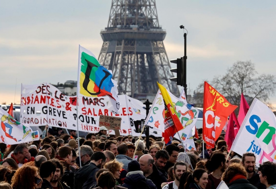 Fransa həmkarlar ittifaqları yeni kütləvi etirazlara çağırıb
