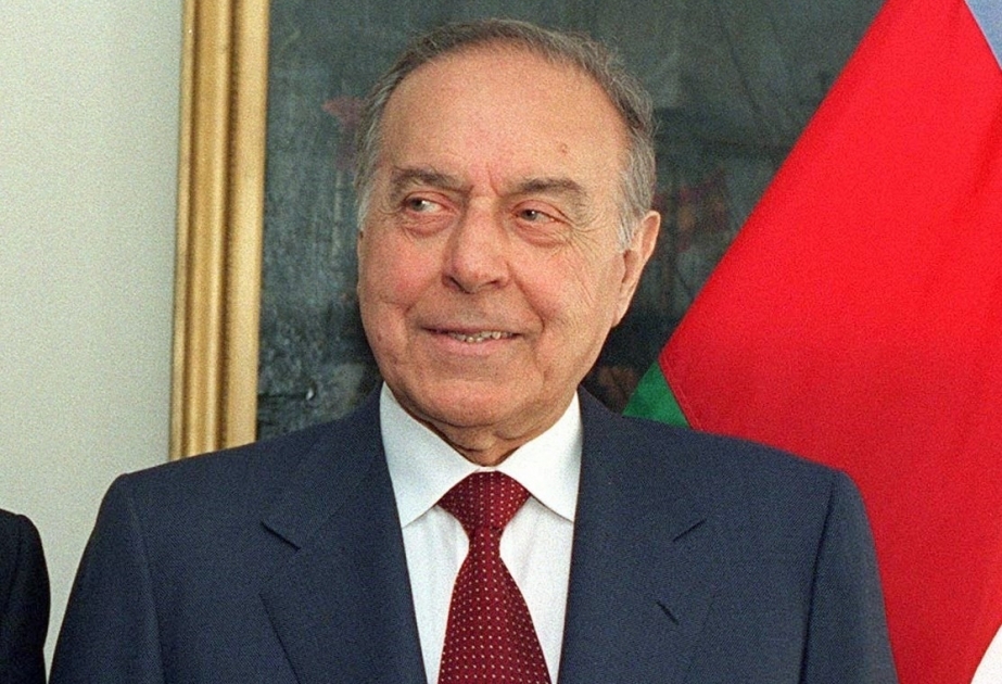 Ulu Öndər Heydər Əliyevin müdrik kəlamları Almaniya portalında
