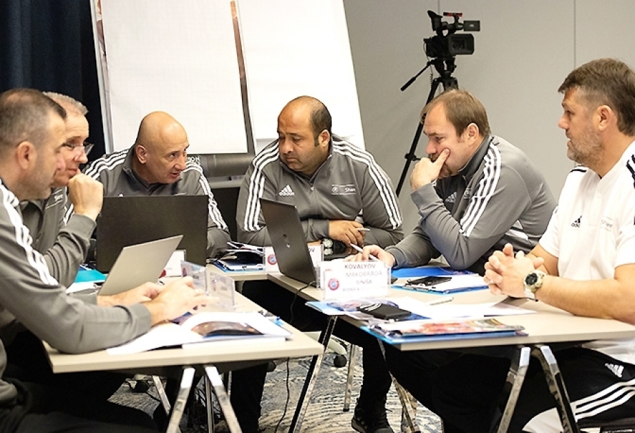 Des instructeurs de l’AFFA assistent au séminaire des entraîneurs des gardiens de but