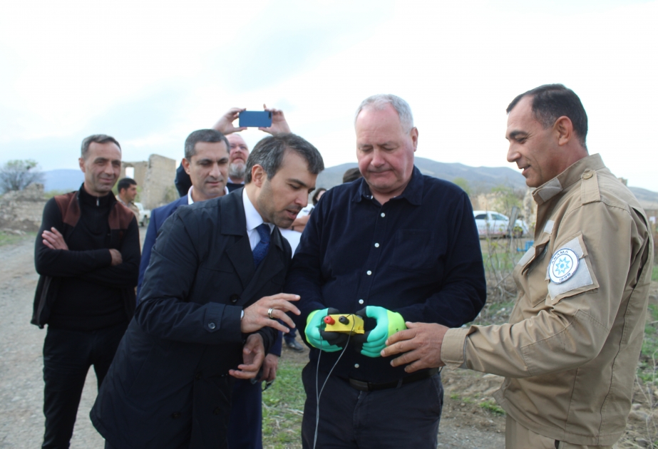 Ağdamda tapılan minalar Bob Bləkmənin iştirakı ilə zərərəsizləşdirilib