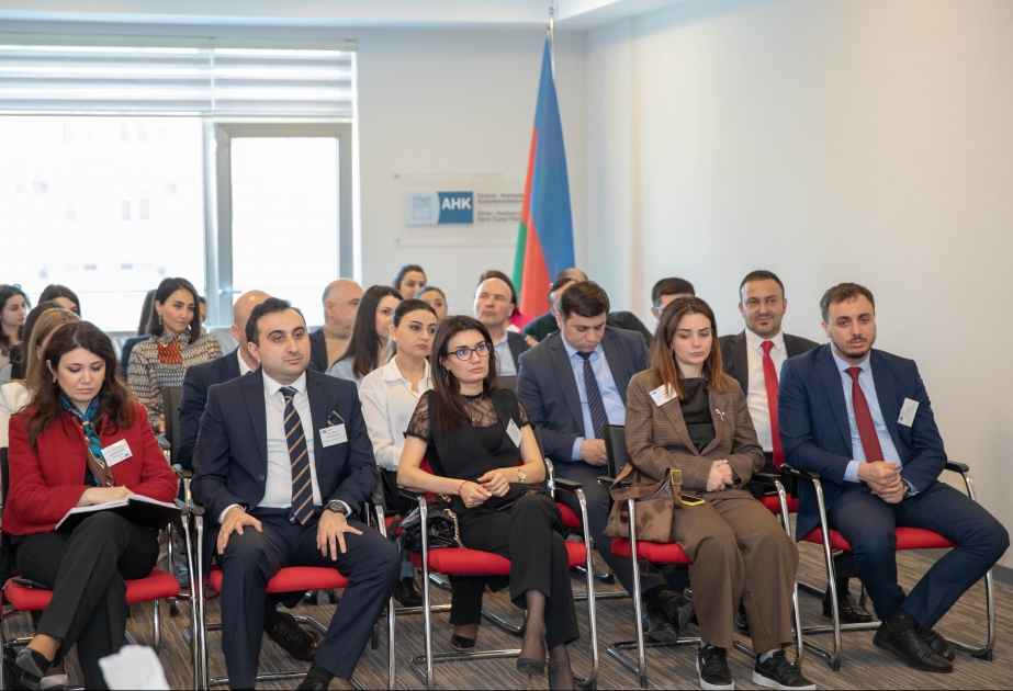 Peşə təhsilində işəgötürənlərin rolu ilə bağlı müzakirələr aparılıb
