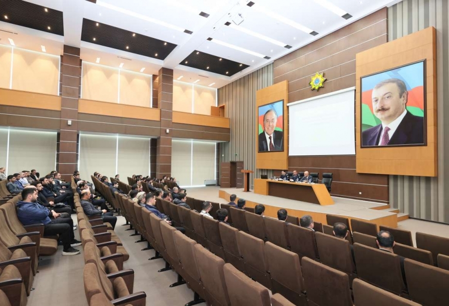 Gömrük rəsmiləşdirilməsi üzrə mütəxəssislərlə görüş təşkil olunub