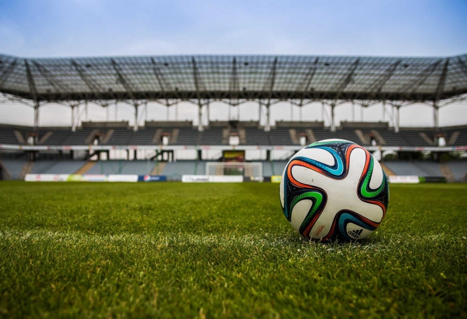 İtaliyanın maliyyə polisi üç futbol klubu ilə bağlı araşdırmaya başlayıb