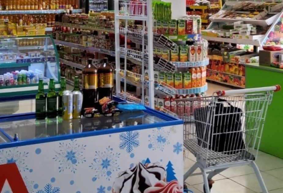 Qusarda mağazada yararlılıq müddəti bitmiş ərzaq məhsulları aşkar edilib