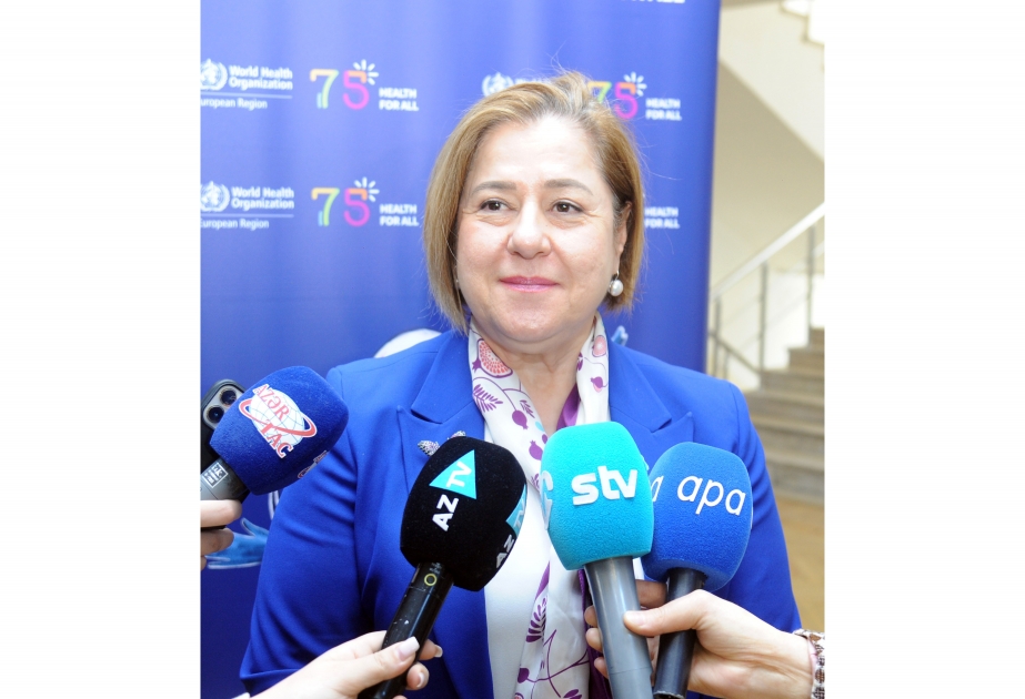 Hande Harmancı: Azərbaycanda tütündən istifadə kişilər arasında 40, qadınlar arasında 3 faizdir