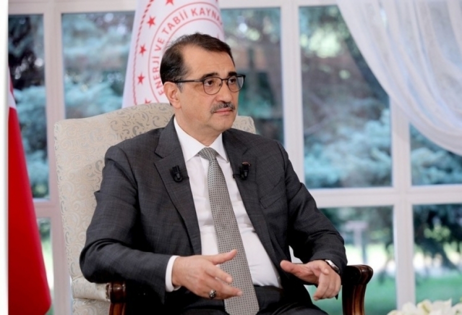 Ministro turco: "BOTAŞ y SOCAR crean una nueva empresa para vender gas a Europa"