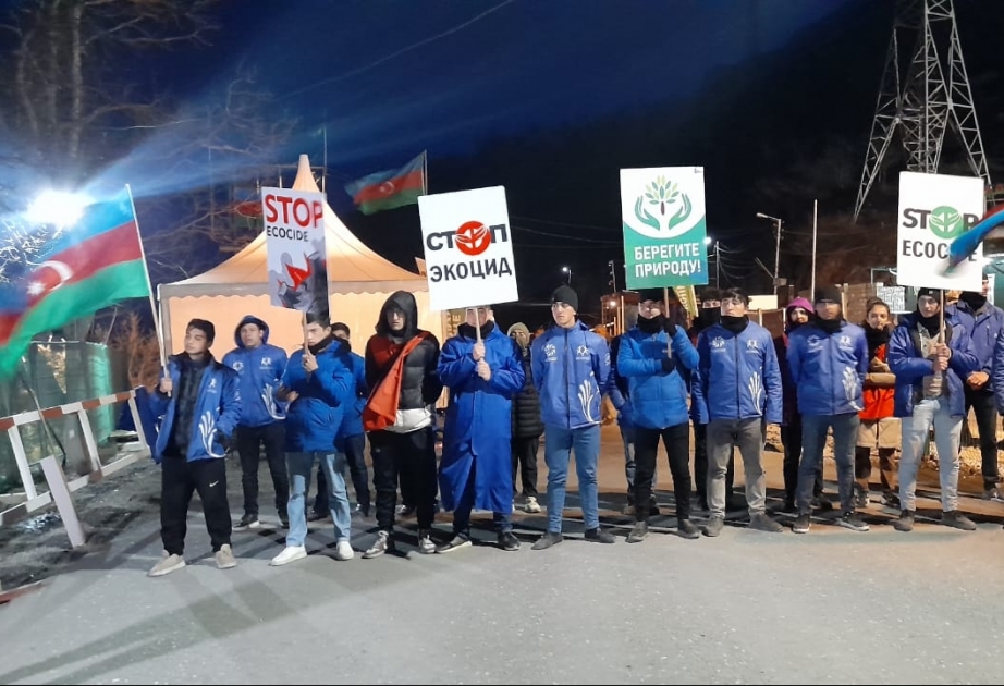 Laçın-Xankəndi yolu: Aksiya iştirakçıları gecə saatlarında da fəallıq nümayiş etdirirlər