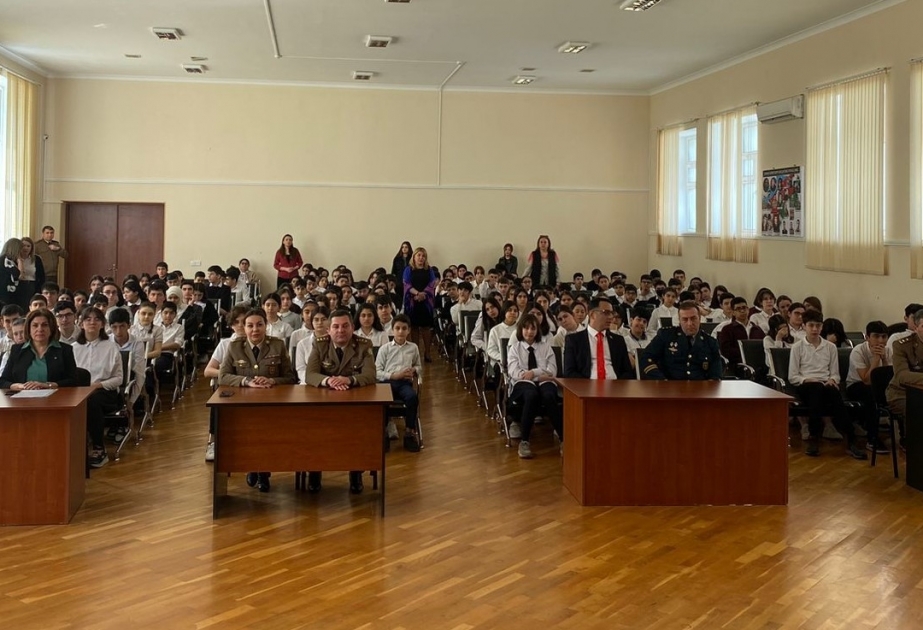 Məktəblilərə fövqəladə hallarla bağlı davranış qaydaları izah olunub