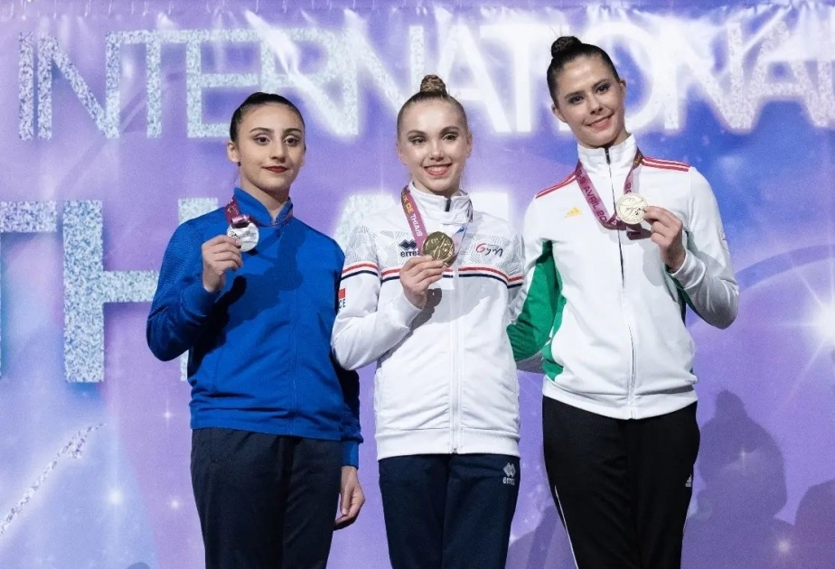 Una gimnasta azerbaiyana gana la plata en Francia