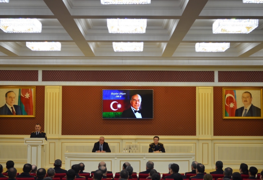 Polis Akademiyasında Heydər Əliyevin 100 illik yubileyi ilə əlaqədar tədbir keçirilib
