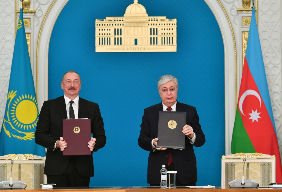 L’Azerbaïdjan et le Kazakhstan signent un certain nombre de documents MIS A JOUR VIDEO