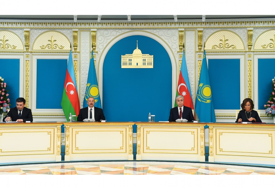 L’AZERTAC et le Complexe de télévision et de radio du président kazakh signent un mémorandum de coopération