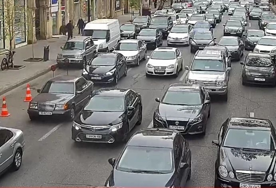 Bakıda hazırda sıxlıq müşahidə edilən yollar