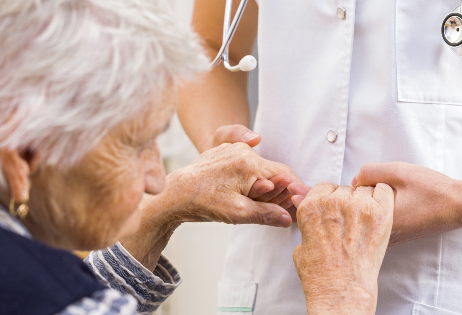 Fizioterapiya Parkinson xəstəliyində əsas müalicə üsullarından biridir
