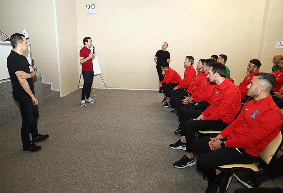 Premyer Liqanın oyunlarını idarə edən hakimlər üçün seminar təşkil olunub