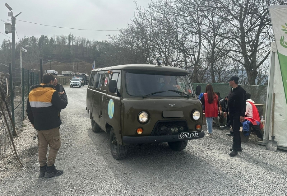 Another convoy of Russian peacekeepers proceeds unhindered through protest area