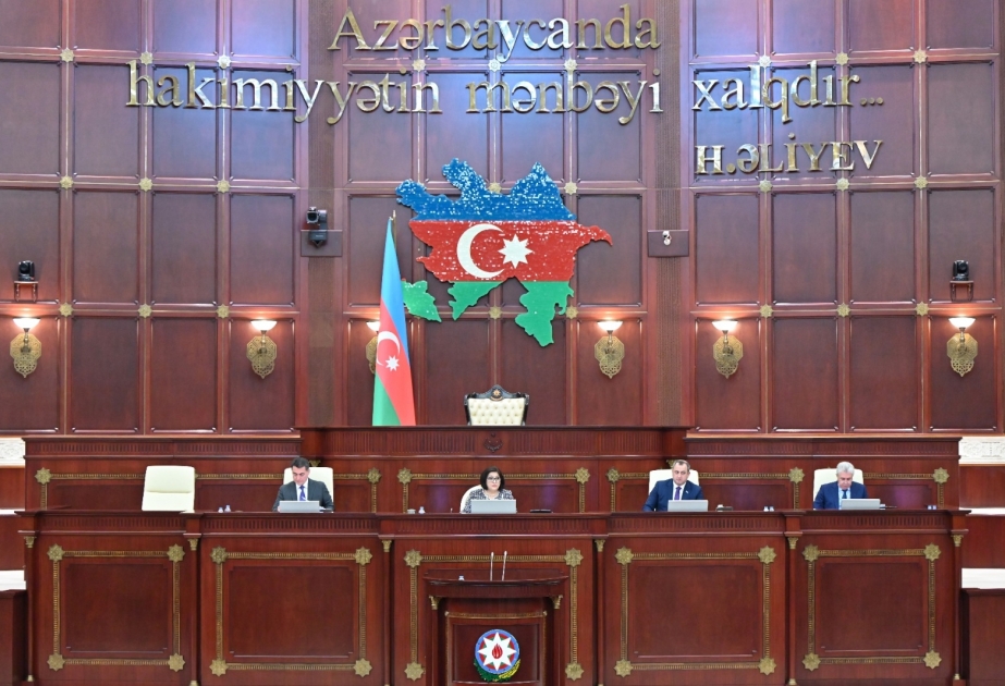 Milli Məclisdə 11 məsələnin müzakirəsi aparılıb