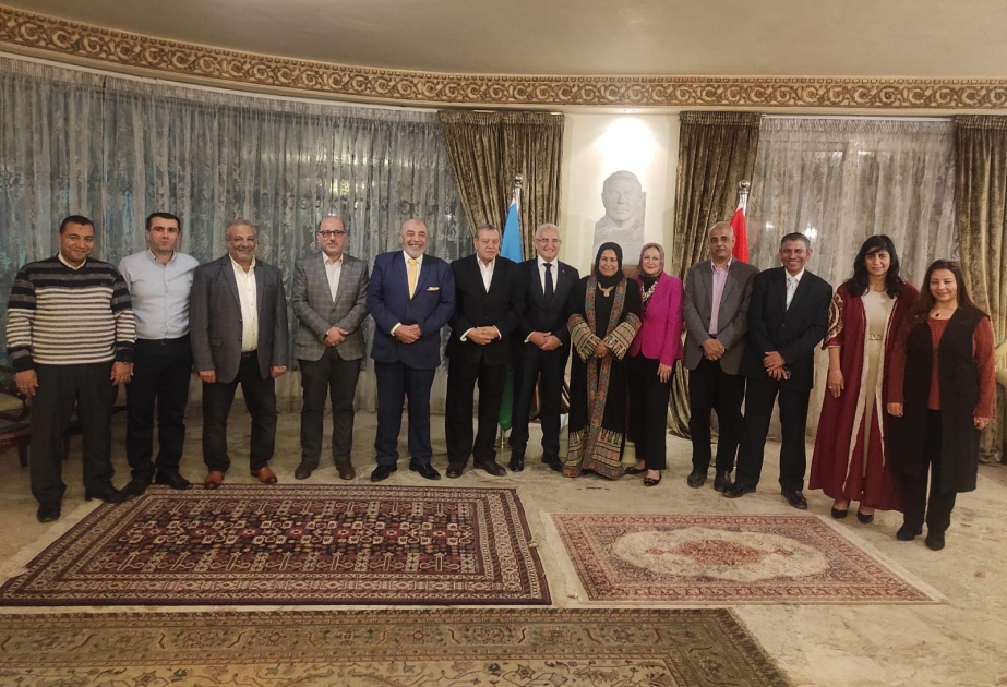 Azərbaycan səfirlikləri Misir və Küveyt jurnalistləri üçün iftar süfrələri açıblar