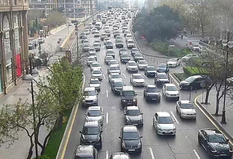 Bakıda hazırda sıxlıq müşahidə edilən yollar