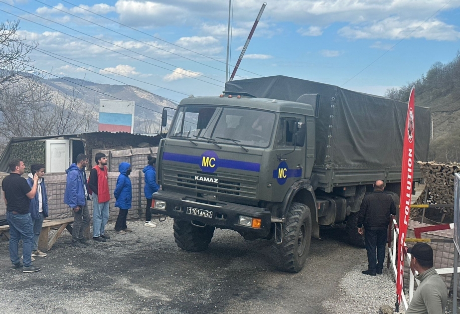 Convoy of Russian peacekeepers proceeds unhindered through protest area