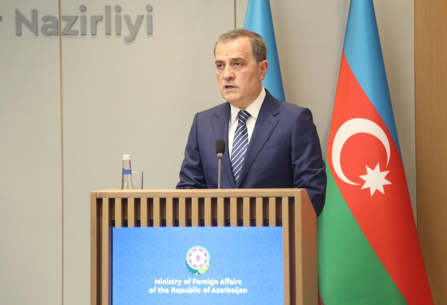 Canciller de Azerbaiyán: “Lo ocurrido ayer fue una provocación planeada por Armenia”