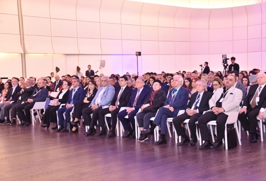 “Azərbaycan teatrı–150: inkişaf perspektivləri” mövzusunda keçirilən Teatr Forumu başa çatıb