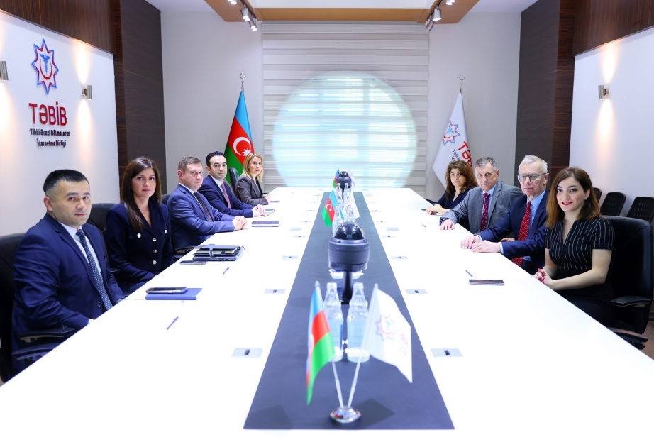 Azerbaiyán y Lituania intercambian opiniones sobre mecanismos de seguro médico obligatorio