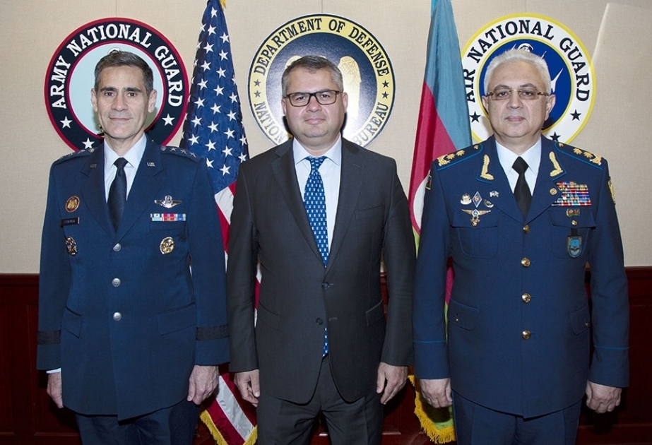 Se discute en EEUU el entrenamiento de pilotos militares de Azerbaiyán