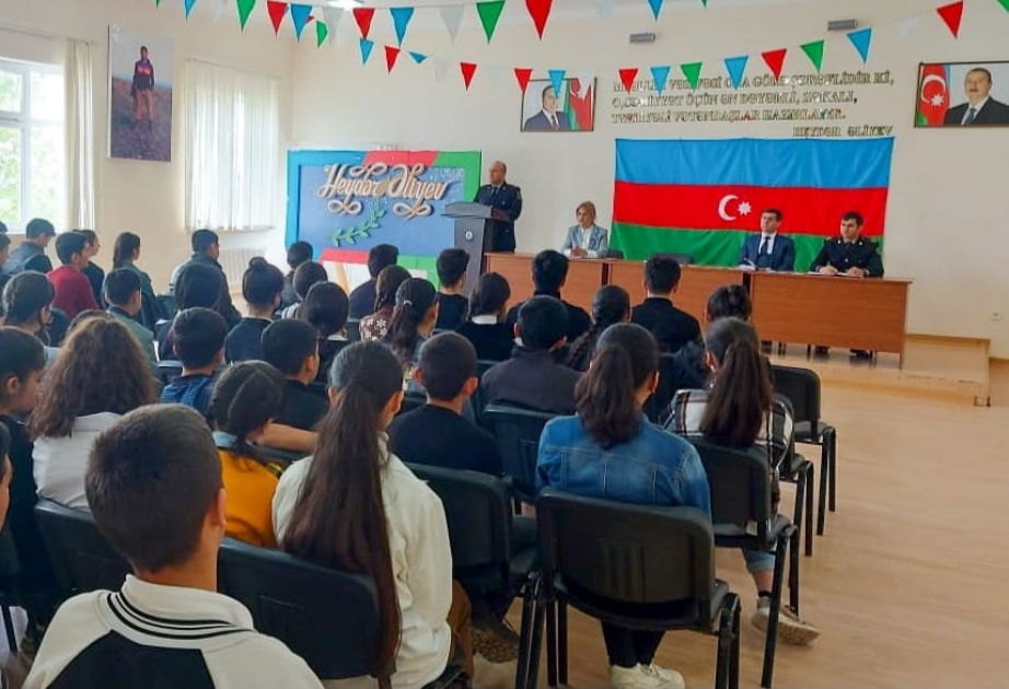 Lənkəran məktəbliləri cinayətkarlığın artmasına təkan verən narkomaniya barəsində məlumatlandırılıblar