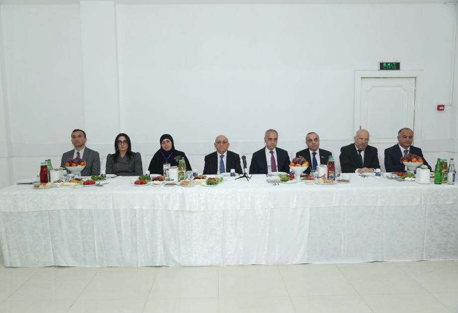Şəhid ailələri və qazilər üçün iftar süfrəsi açılıb