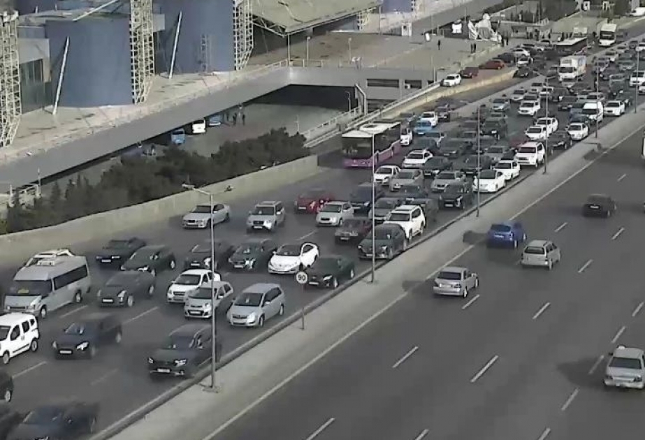 Bakıda hazırda sıxlıq müşahidə edilən yollar