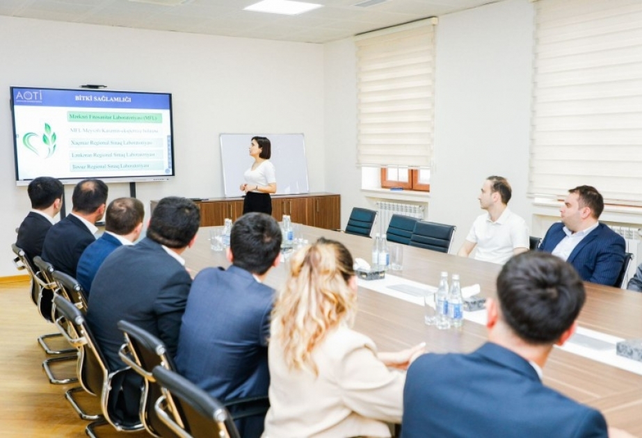 Dövlət İdarəçilik Akademiyasında təhsil alan dövlət qulluqçuları AQTİ-nin laboratoriyalarında olublar