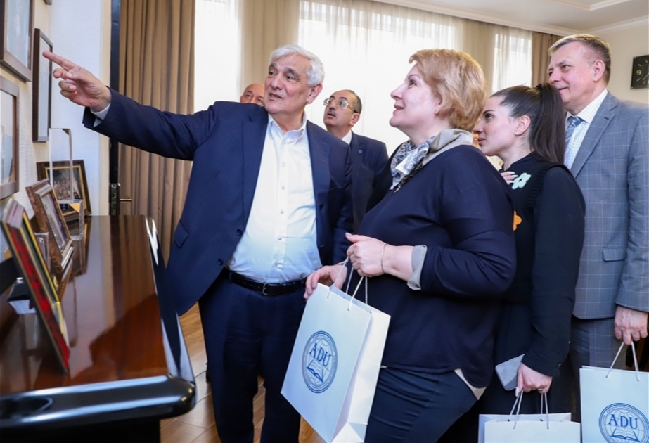 Российские ученые посетили Азербайджанский университет языков