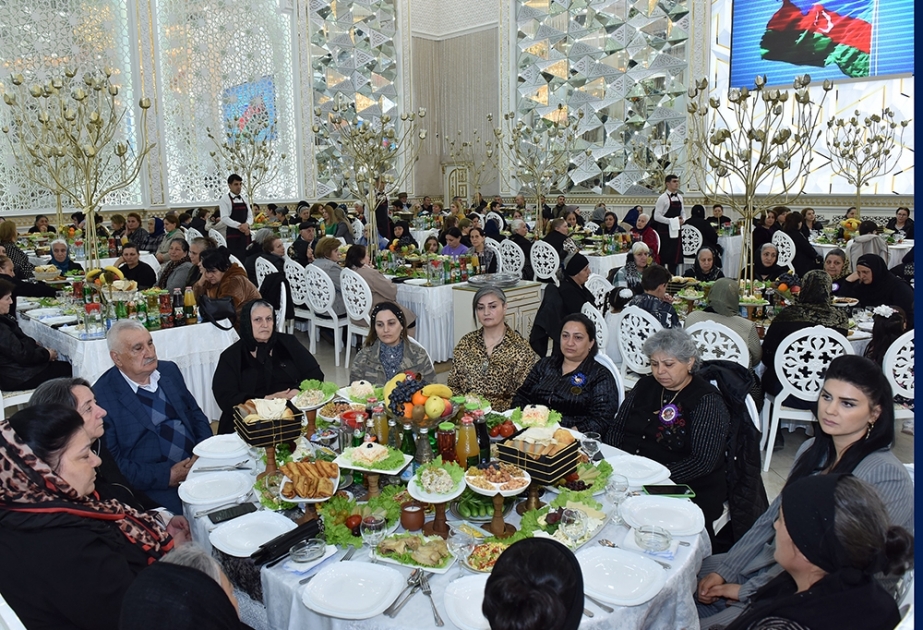 Sumqayıtda iftar süfrəsi açılıb
