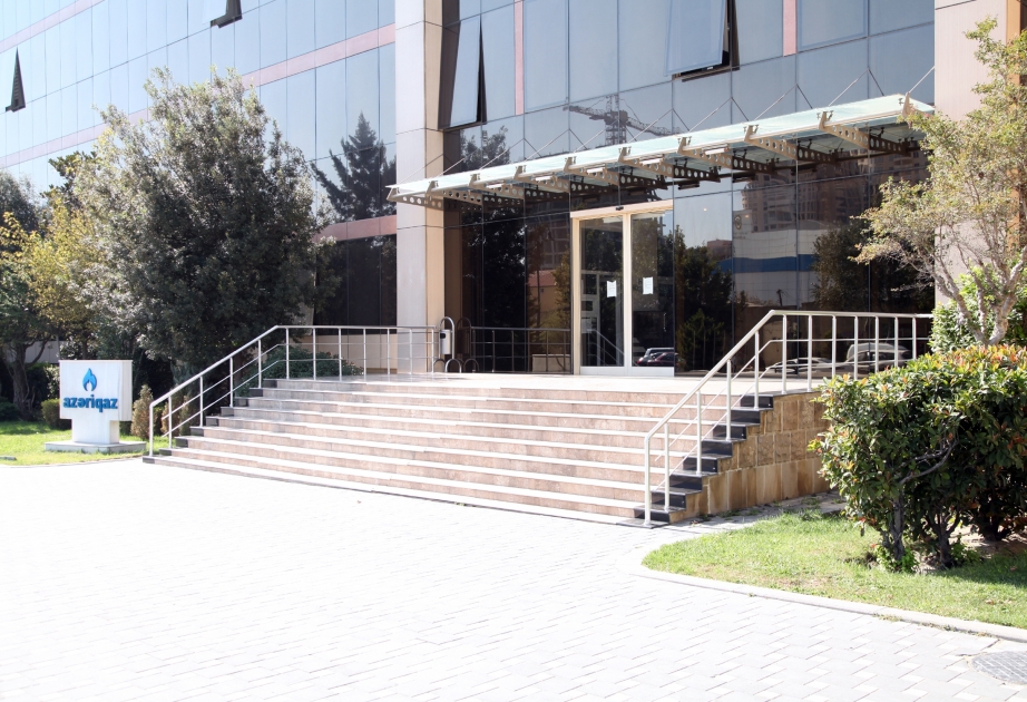 Satılan qazın həcmi, sayğaclara qanunsuz müdaxilə və texniki müayinədə son vəziyyət “Açıq qapı”da müzakirə olunub